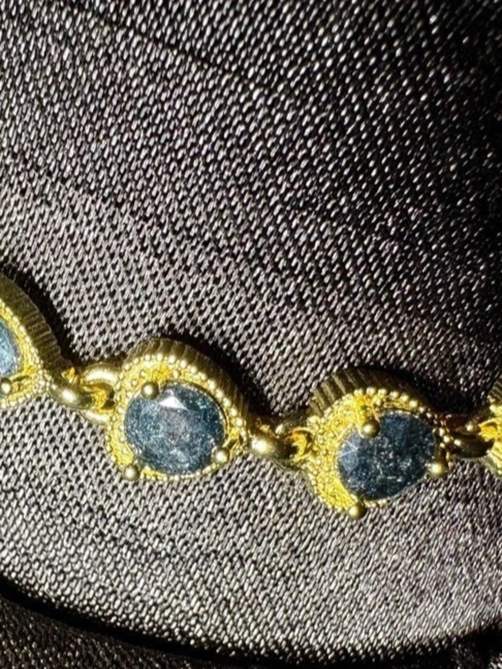 18kt Yellow Gold Plated Bracelet. Beautiful Blue/Grey Stones. 6”. New